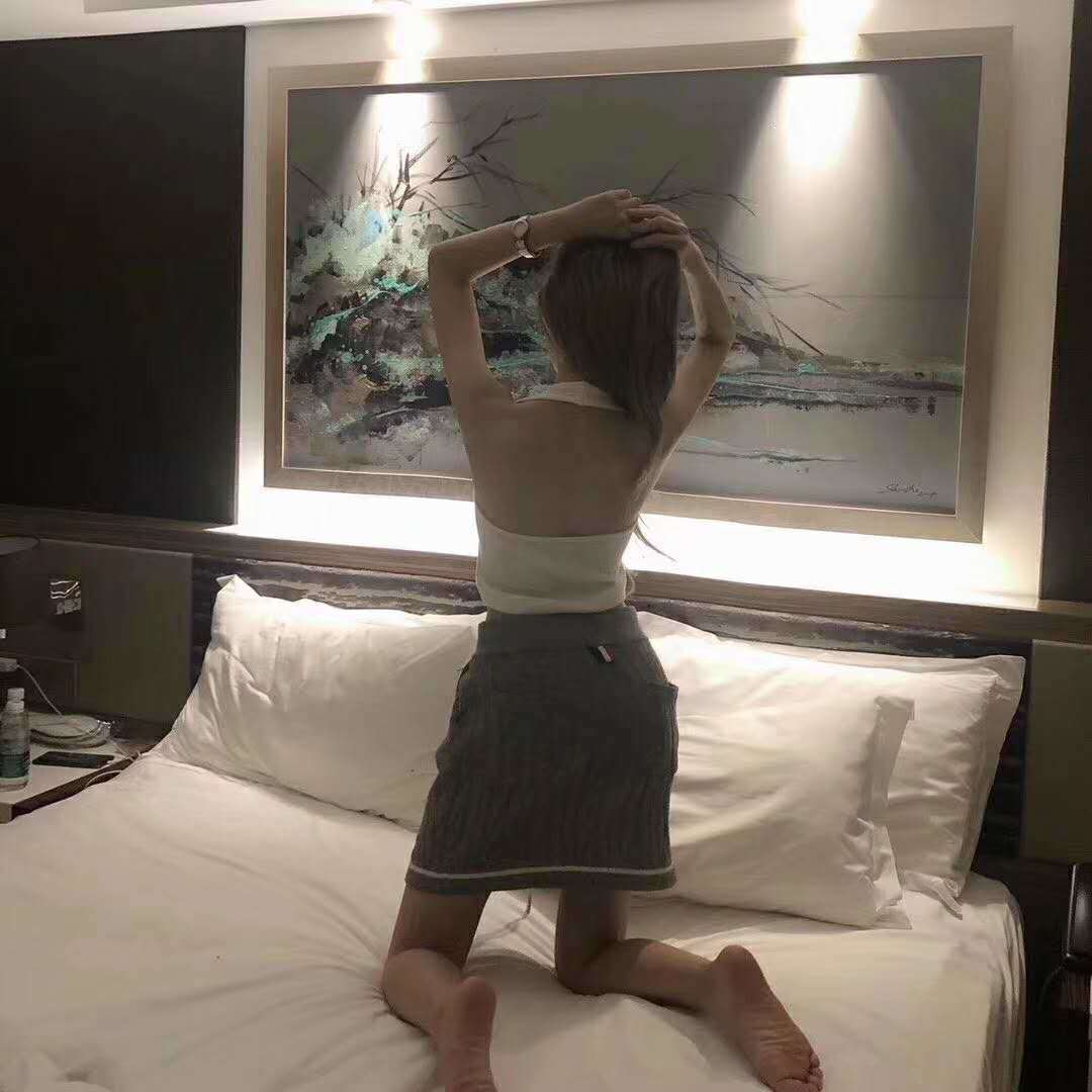 网袜巨乳长腿骚货