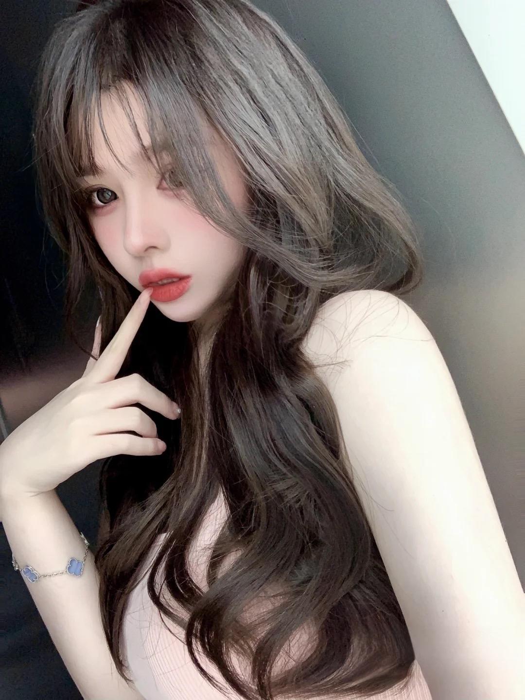 难得一见嫩穴超粉女神