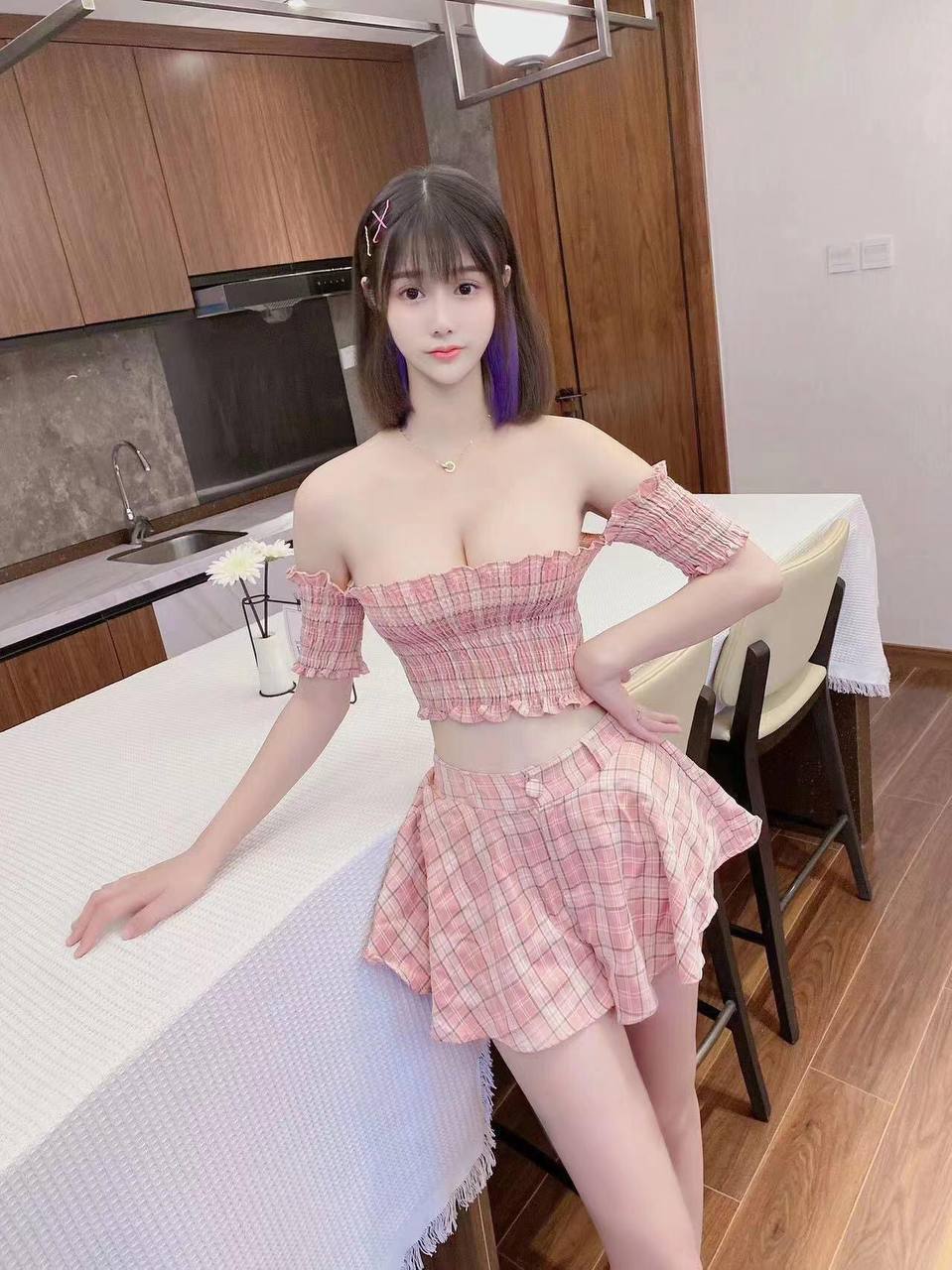 西安市-雁塔区温婉尤物的翘臀美乳很赞