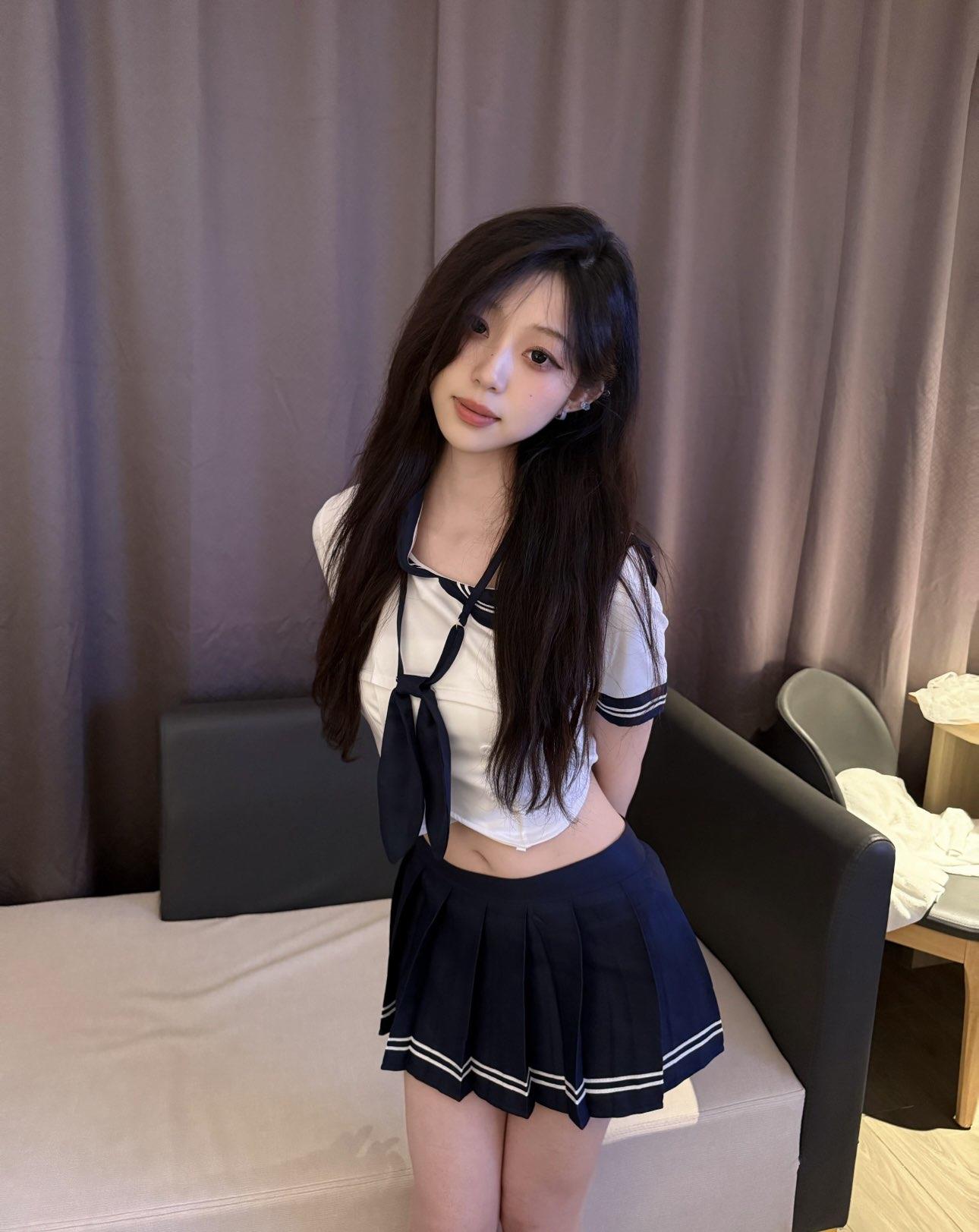 【乌鲁木齐】沙依巴克区制服妹妹胯下呻吟