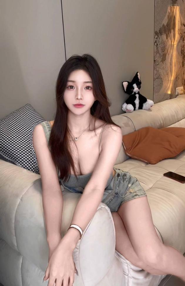 【乌鲁】本地姑娘面貌各方面都不错
