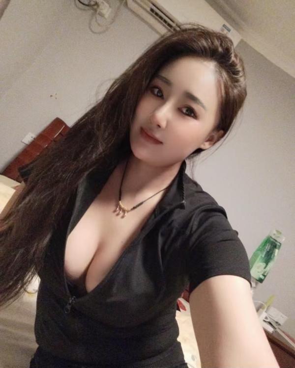 秦淮三通豹纹深喉妹