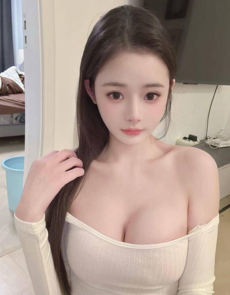 绝对嗲的肉弹妹！