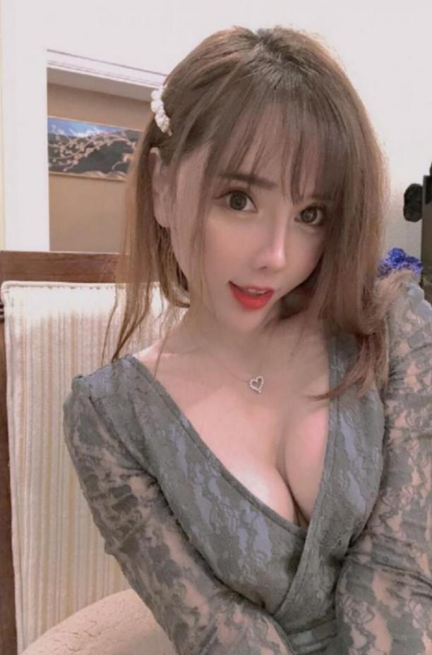 【成都】武侯天然奶子边吻边摸