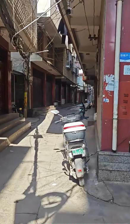 昆明官渡区暗巷